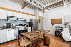 Mount Pleasant Live & Work Loft - Image 4
