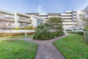 Howitt Place Apt minutes to Parliamentary Triangle - Image 2