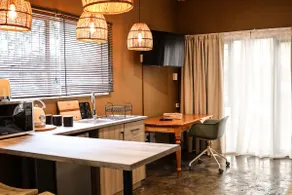 Urban Suite - Modern Lifestyle Unit - Image 4