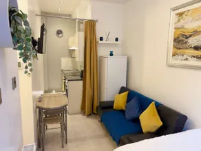 FREE Parking - Close to Mcr Picc! Studio Apartment - Image 3