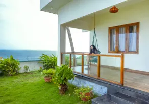 Cliff Edge Beach View Cottage with Private Beach - Image 5
