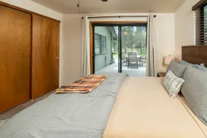 Riverfront Cabin - Image 5
