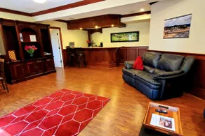 Spacious Suite w/ Private Sauna and AC in City - Image 2