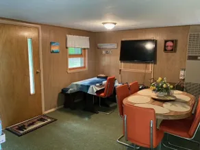 Cabin on Lake Michigan - Image 4