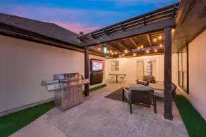 Backyard Oasis with pool and Hot Tub! - Image 5