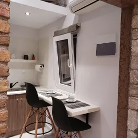 Boutique Eptalofos 15min from airport and sea - Image 3