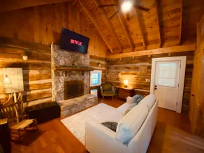 ”Creekside Cabin” - Rustic Getaway w/ Hot Tub - Image 3