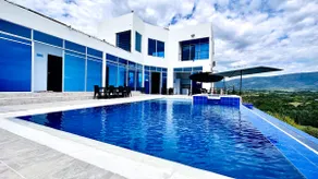 Good view. Country house with a pool and a viewpoint - Image 4