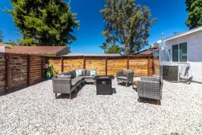 Groovy Getaway: Sleeps 9, Arcade, BBQ, 1blk- Univ - Image 5