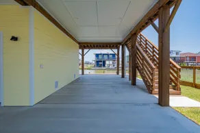 Yellowtail Flats. New house on Canal in Rockport - Image 3