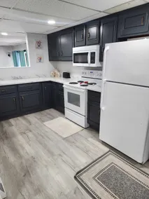 2 Bedroom GET AWAY Apartment - Image 2