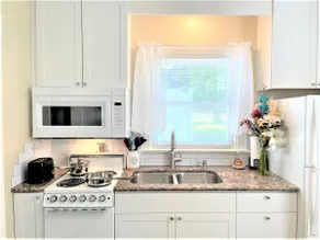 Walnut - Family Neighborhood, Pet Friendly - Image 2