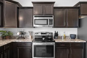 2 Bedroom Hidden Gem, Downtown Clarksville - Image 5