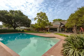 Oak Tree Country Manor w/ Pool - Image 4