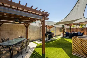 Spacious Home 4B2B With Spa & Open Kitchen - Image 4
