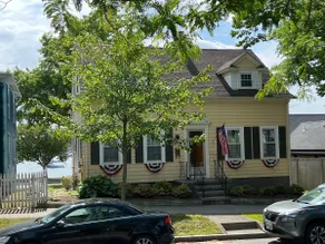 Downtown Bristol Seaside Cottage - Image 5