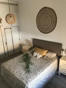 Elegant and bright apartment - Image 2