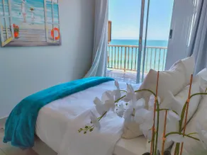 OCEAN BREAKAWAY - Power back up, 2 Adults & 3 Kids only, Umdloti - Image 4