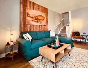 The Airplane Art House | Fire Pit & Art Room - Image 2