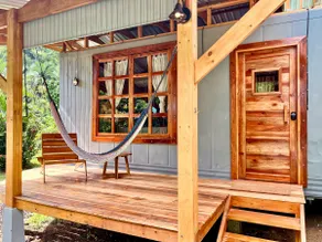 Cozy Wavefront Cottage / AC / HW - Image 3