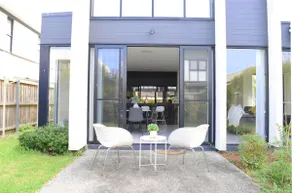 Sydney north Kellyville luxury 4 bedroom house - Image 5