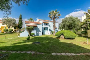 Govino Bay - Image 3