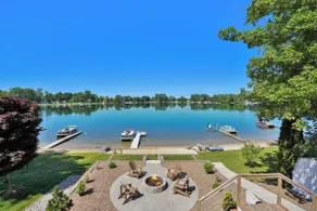 Gorgeous Home on All Sports Cowden Lake! - Image 3