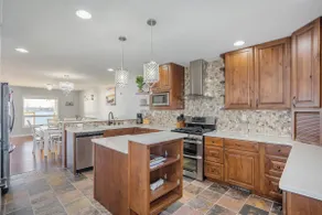 Gorgeous Home on All Sports Cowden Lake! - Image 4
