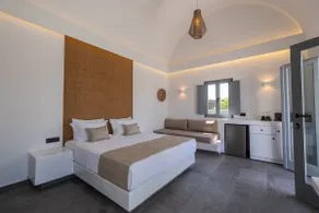 Bonsai Luxury Suite No 1 & Pool, Sea View - Image 4
