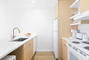 Modern Villa Retreat • Near Beach, DT and Golf - Image 4