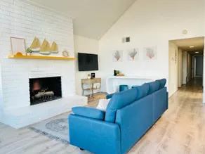 Amazing Oceanfront 3 Bedroom Beach House - Image 4