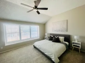 6 Bedroom Home with Pool, Centrally Located - Image 4