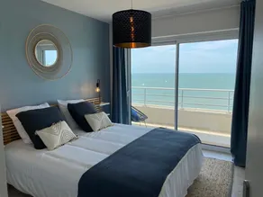 Sea view 4 people Pontaillac Royan elevator, parking - Image 2