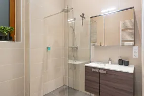 homey Apartments Park Suite - Image 2