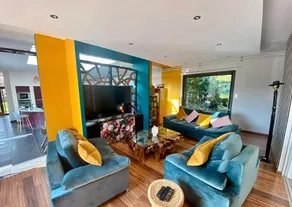 Contemporary villa with Jacuzzi pool - Image 2