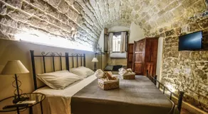 Domum in petra, house in the rock. Self check-in - Image 4