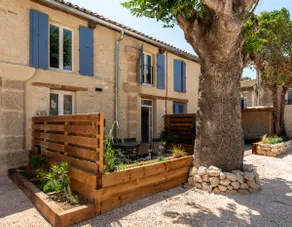 Large charming villa near the sea - Image 3