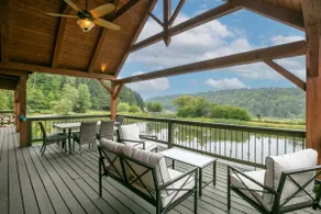 Pond's Edge Lodge- Your Premier Wellsboro Escape - Image 4