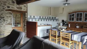 pleasant house - Image 4