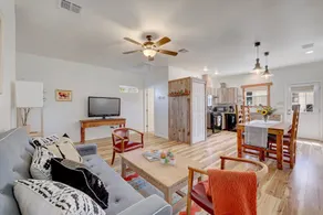 Western Artist Studio Guest House - Image 3