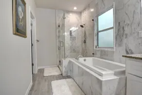 New spacious Bastrop home - Image 5