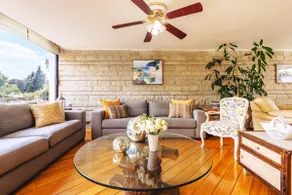 Amazing and spacious apartment, very nicely located! - Image 2