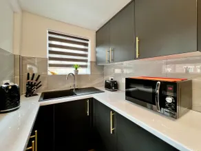 Birkin House - Great for Contractors or Family Holidays - Image 2