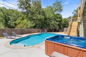 Texas Evergreen Oasis | 10 min to SILOS | Spa Pets - Image 3