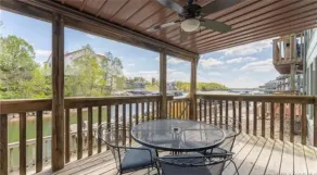 Modern water front Condo on local Horseshoe bend - Image 2