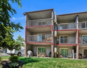 Adventure Awaits! Walk to downtown and river! - Image 4
