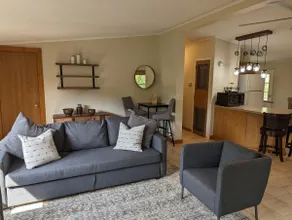 The Cottage at Journey Inn - Image 4