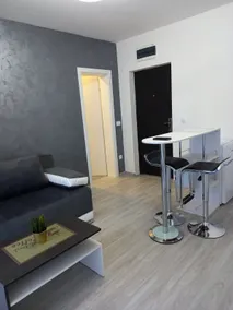Silver Lake Apartments - Image 5