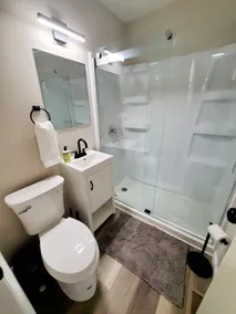 The Eagles Nest | King Bed | 5 Bds 2 Bath | Patio - Image 5