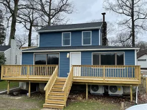 3 Lakefront Homes — Comfort & Elegance on the Lake - Image 2